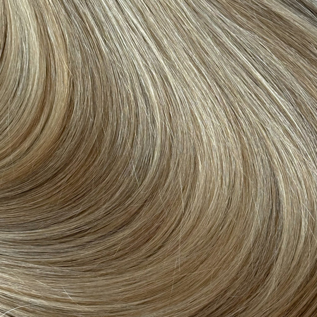 Dimensional Neutral Blonde 20" Laced Clip In Extensions